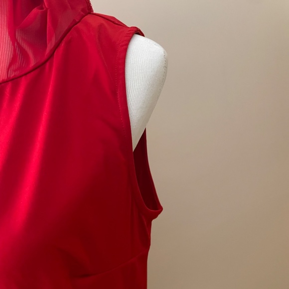 Red top with beaded neckline - Picture 3 of 9